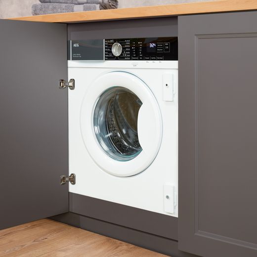 AEG ProSteam® Technology LF7E7431BI Integrated 7kg Washing Machine with 1400 rpm - White - Washing machine in kitchen